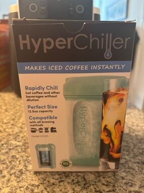 NEW- HyperChiller - Rapid Iced Coffee Maker - Mint Green